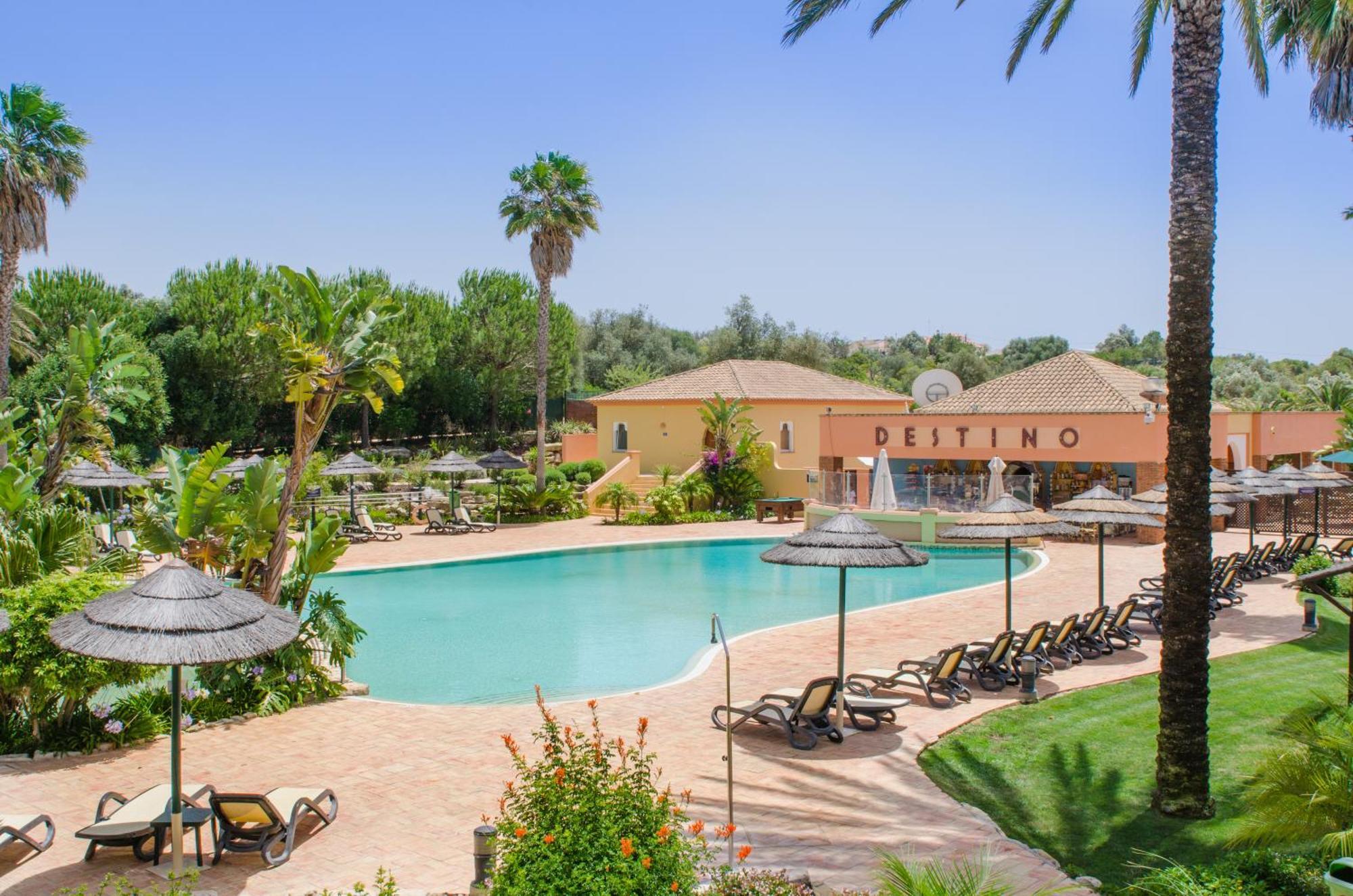 Jardim Da Meia Praia Resort Лагос Екстериор снимка