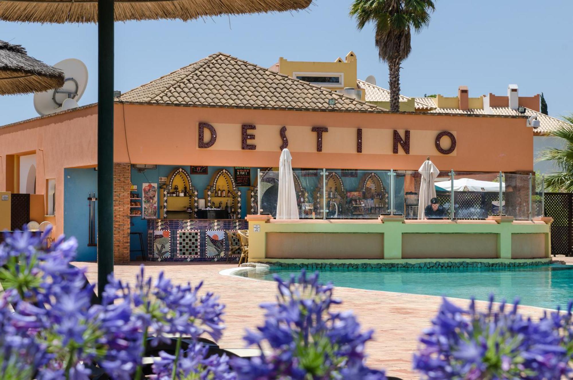 Jardim Da Meia Praia Resort Лагос Екстериор снимка